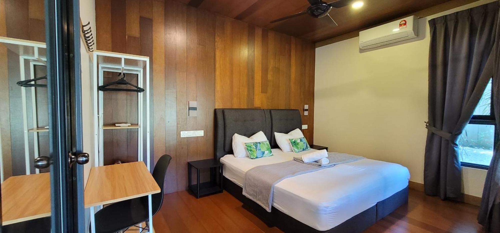 Riverstones Rainforest Retreat *
